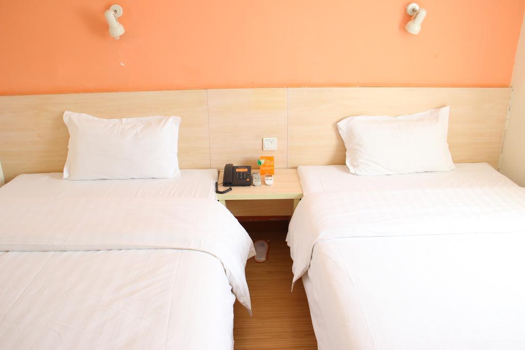 Hotel 7Days Premium Guangzhou Tianhe Shipaiqiao Habitación foto